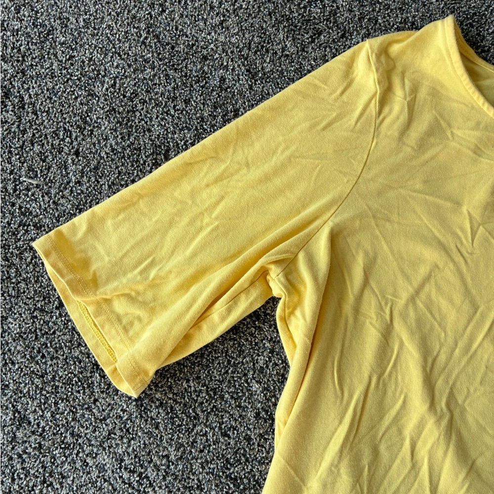 Belle by Kim Gravel Bright Yellow Side Tie Hem Tee, Size Medium - Picture 4 of 15
